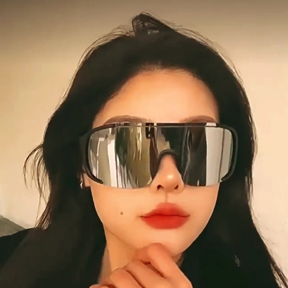 TILLYS SPORT" THE ADVENTURE" WIDE POLORIZED GLASSES - Picture 4 of 7